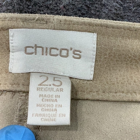 CHICO'S Woman's Pants - Picture 3 of 5